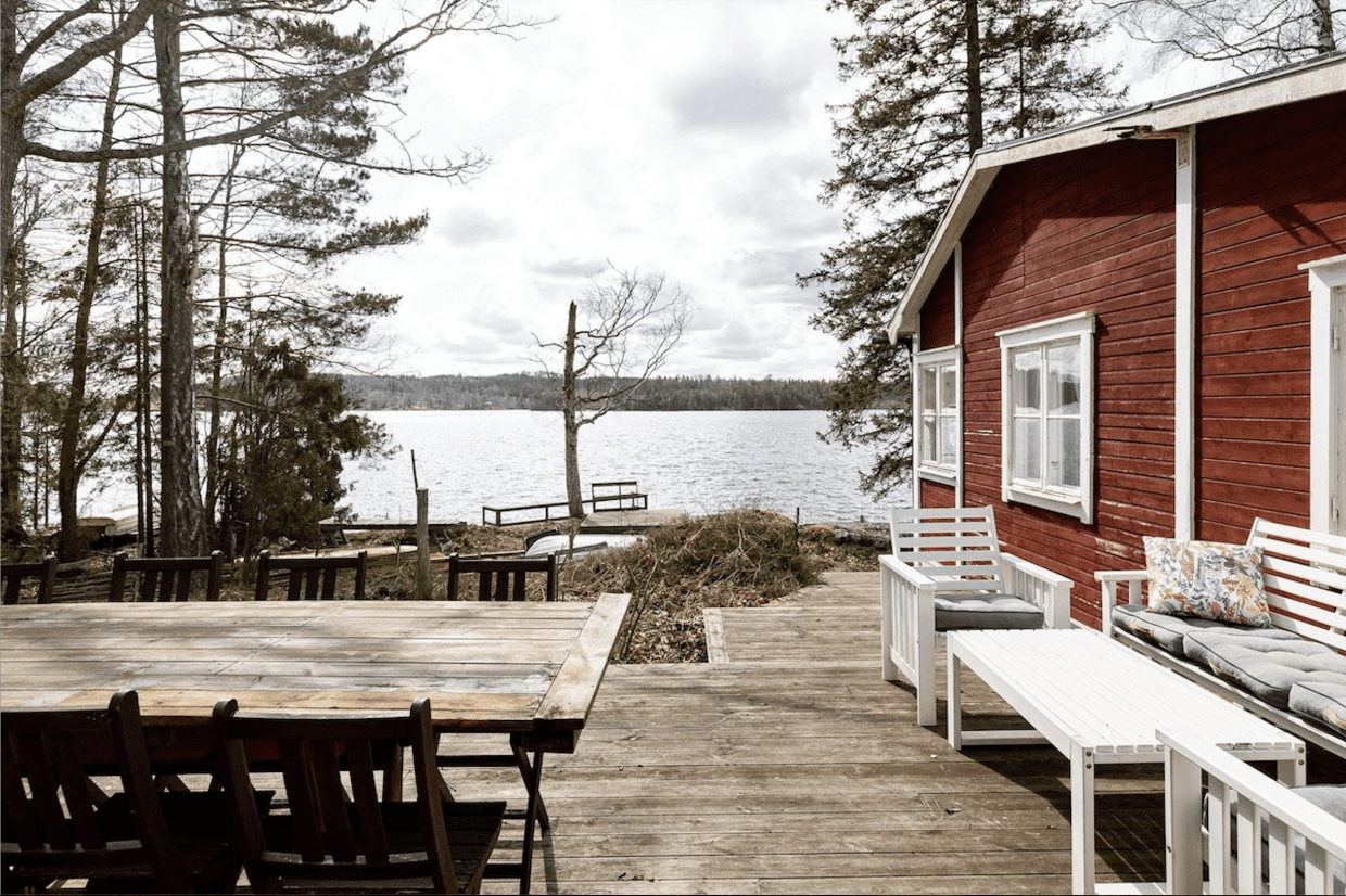 Rotes Ferienhaus in Småland, Schweden am See kaufen 